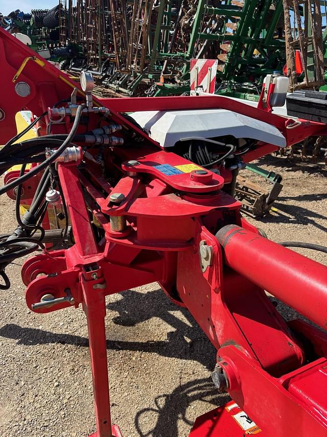 Image of Pottinger Novacat V10 equipment image 3