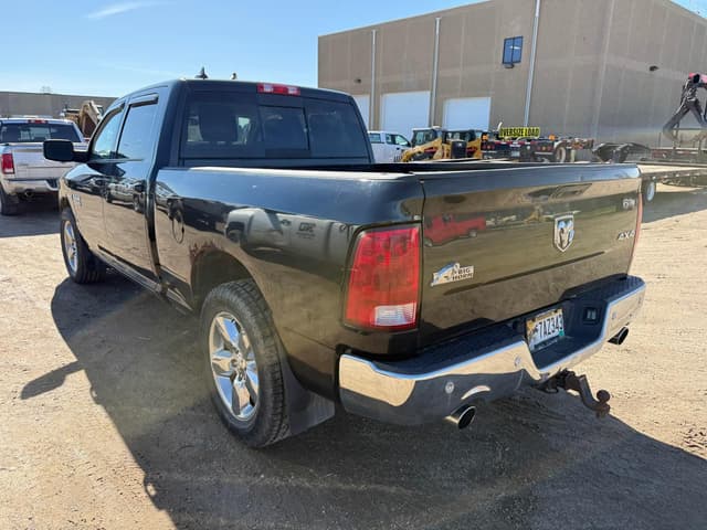 Image of Dodge Ram 1500 equipment image 2