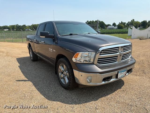 Image of Dodge Ram 1500 equipment image 2
