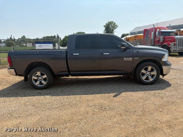 Image of Dodge Ram 1500 equipment image 3