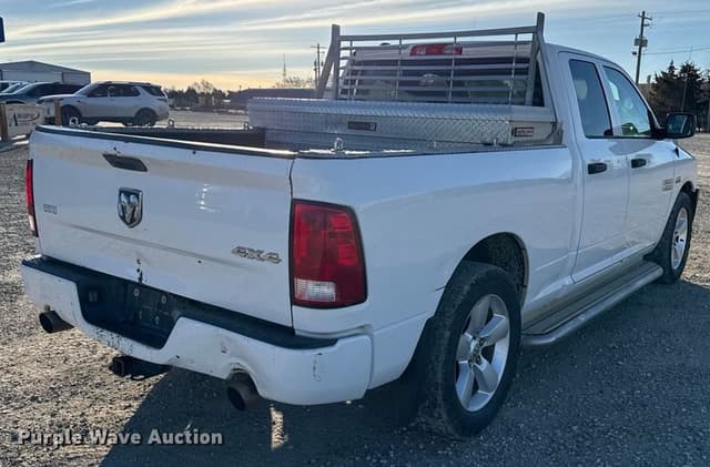 Image of Dodge Ram 1500 equipment image 4