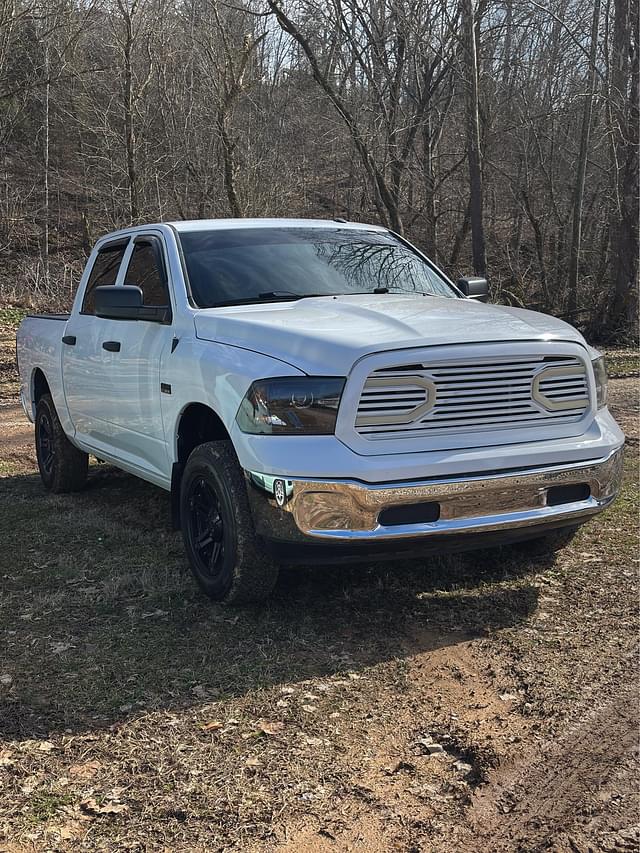 Image of Dodge Ram 1500 equipment image 2