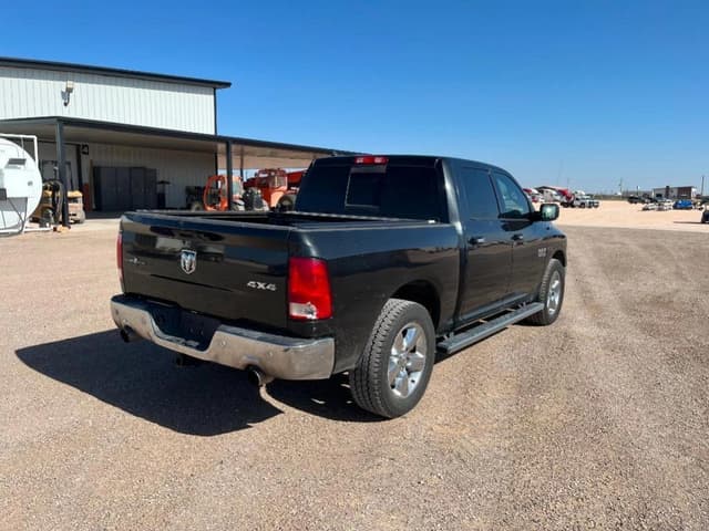 Image of Dodge Ram 1500 equipment image 4