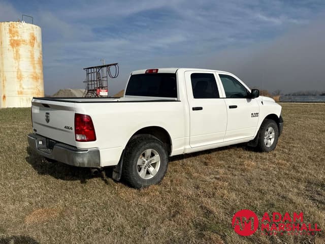 Image of Dodge Ram 1500 equipment image 3