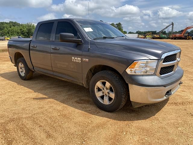 Image of Dodge Ram 1500 equipment image 3