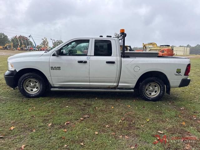 Image of Dodge Ram 1500 equipment image 4