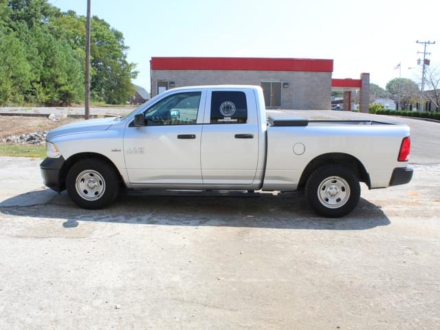 Image of Dodge Ram 1500 equipment image 3