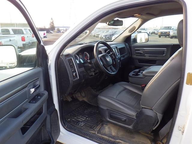 Image of Dodge Ram 1500 equipment image 4