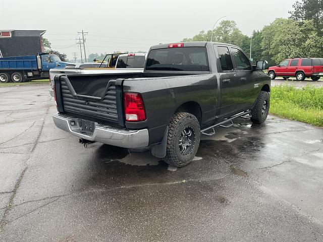 Image of Dodge Ram 1500 equipment image 2