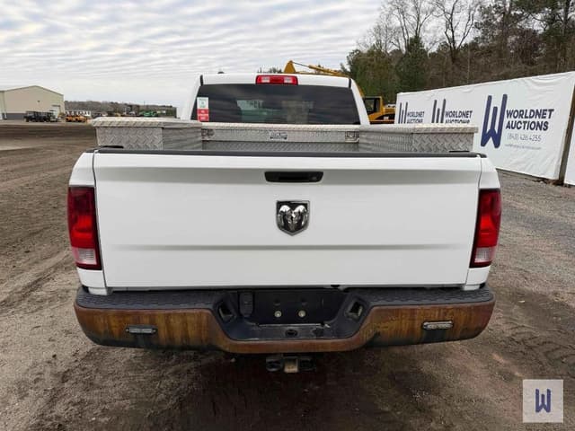Image of Dodge Ram 1500 equipment image 4