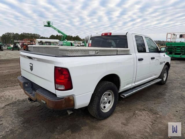 Image of Dodge Ram 1500 equipment image 3