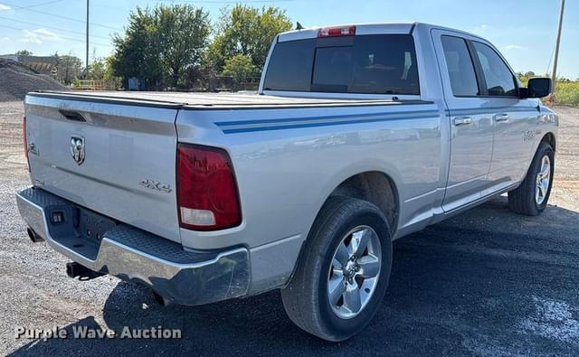 Image of Dodge Ram 1500 equipment image 4