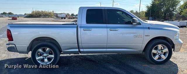 Image of Dodge Ram 1500 equipment image 3