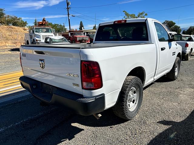 Image of Dodge Ram 1500 equipment image 2