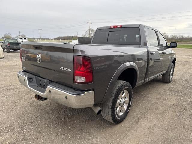 Image of Dodge Ram 2500 equipment image 2