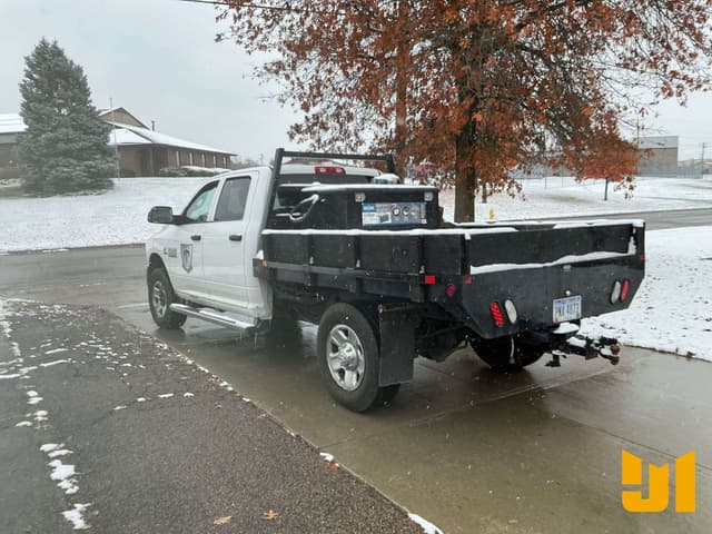 Image of Dodge Ram 2500 equipment image 2