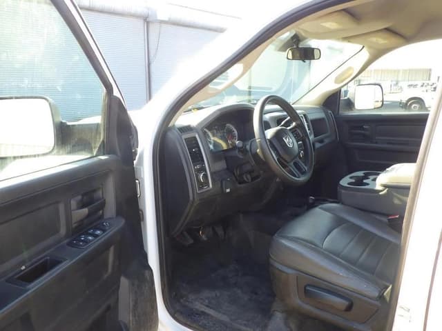 Image of Dodge Ram 2500 equipment image 4