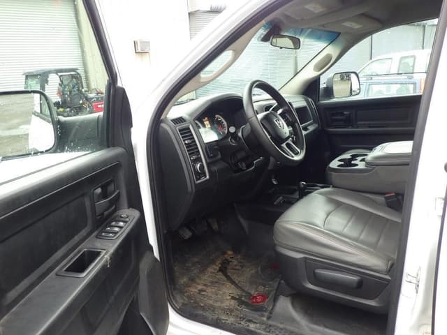 Image of Dodge Ram 2500 equipment image 4