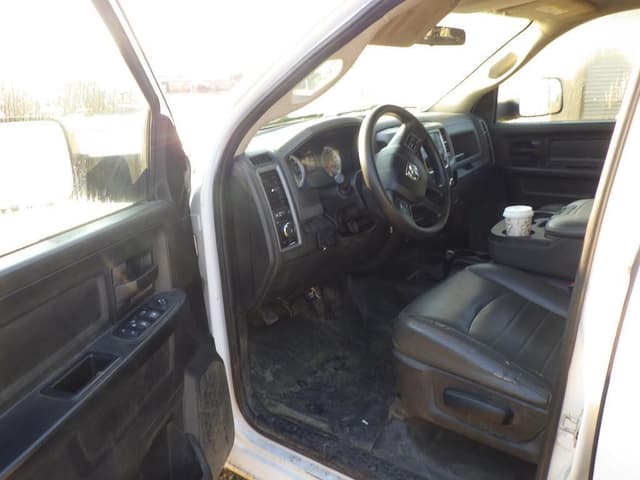 Image of Dodge Ram 2500 equipment image 4