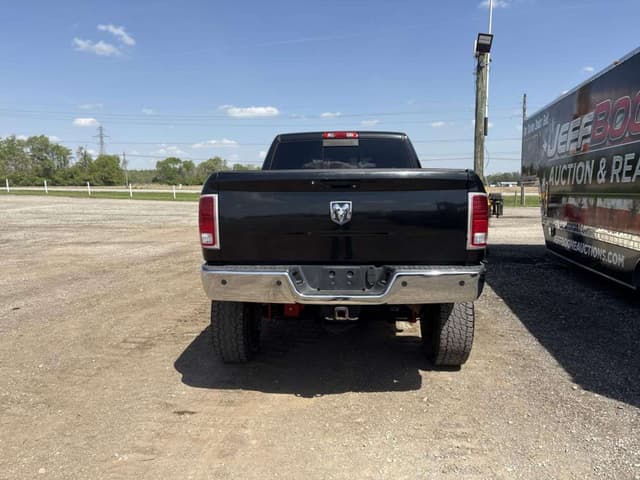 Image of Dodge Ram 2500 equipment image 3