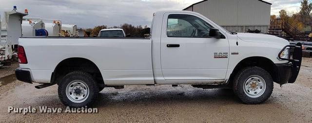 Image of Dodge Ram 2500 equipment image 3