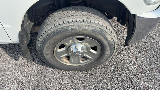 Image of Dodge Ram 2500 equipment image 4