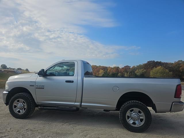 Image of Dodge Ram 2500 equipment image 4