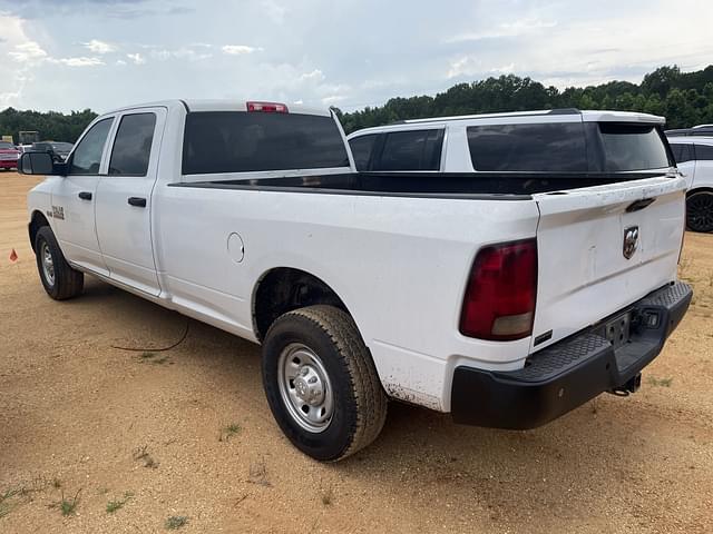 Image of Dodge Ram 2500 equipment image 3