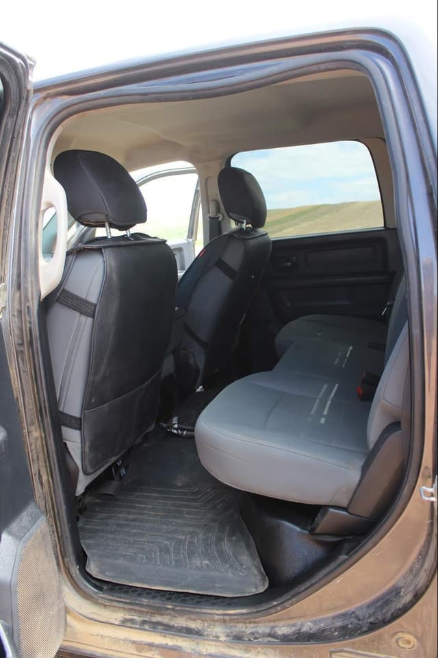 Image of Dodge Ram 2500 equipment image 4