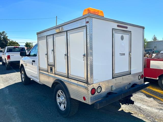 Image of Dodge Ram 2500 equipment image 3