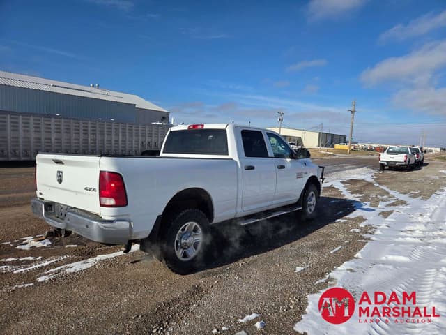 Image of Dodge Ram 2500HD equipment image 3