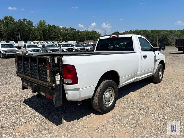 Image of Dodge Ram 2500HD equipment image 3