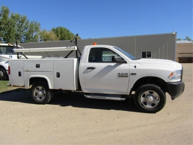 Image of Dodge Ram 2500HD equipment image 3