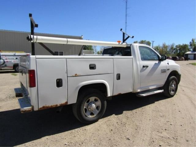 Image of Dodge Ram 2500HD equipment image 4