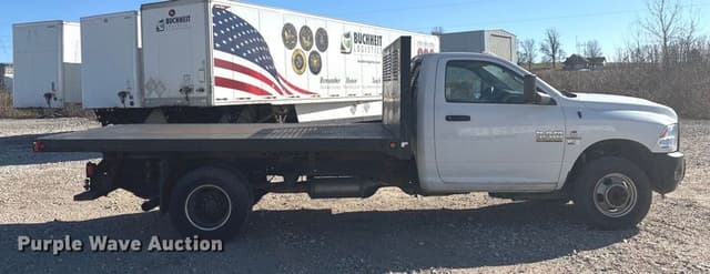 Image of Dodge Ram 3500 equipment image 3