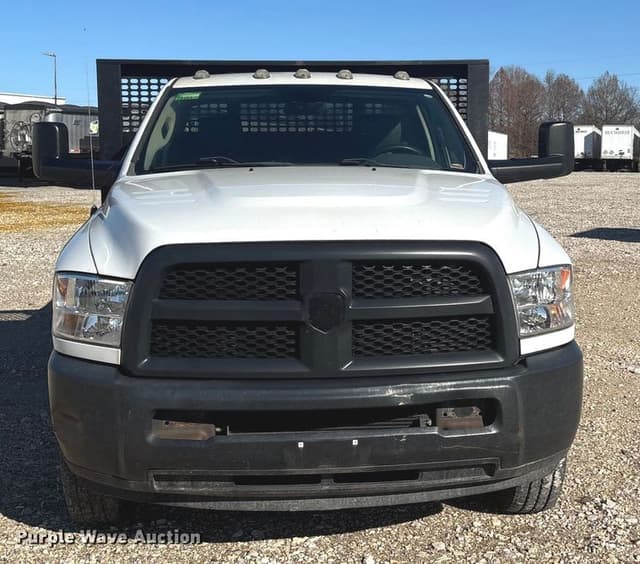Image of Dodge Ram 3500 equipment image 1