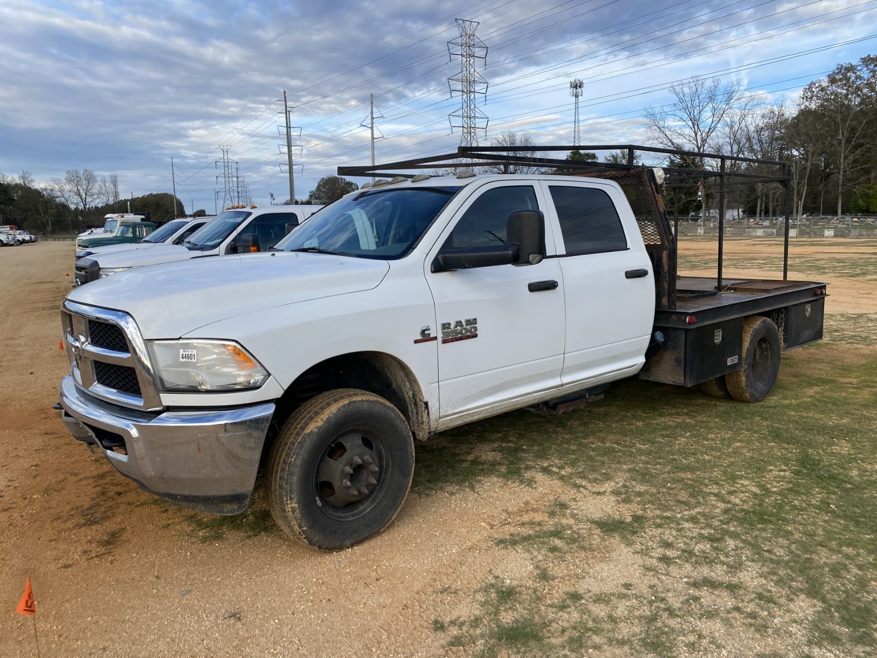 2015 Dodge Ram 3500 Equipment Image0