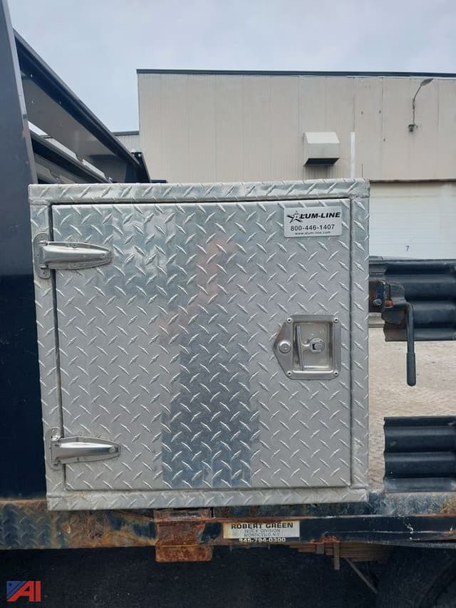 Image of Dodge Ram 3500HD equipment image 4
