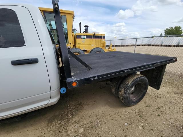 Image of Dodge Ram 3500HD equipment image 4