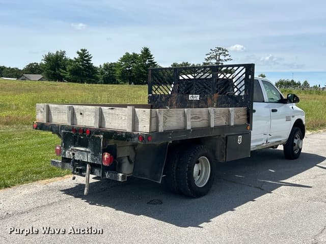 Image of Dodge Ram 3500 equipment image 4