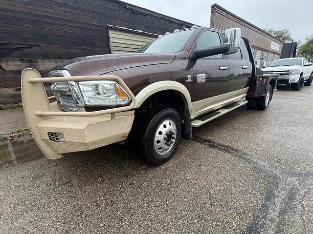 Image of Dodge Ram 3500 equipment image 1