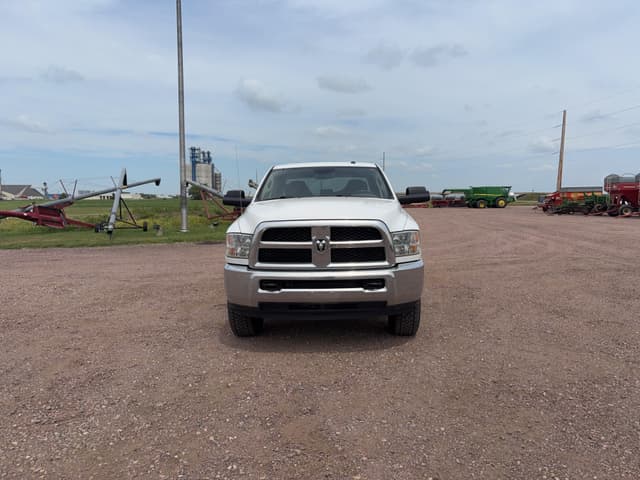 Image of Dodge Ram 3500 equipment image 1