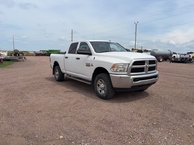 Image of Dodge Ram 3500 equipment image 2
