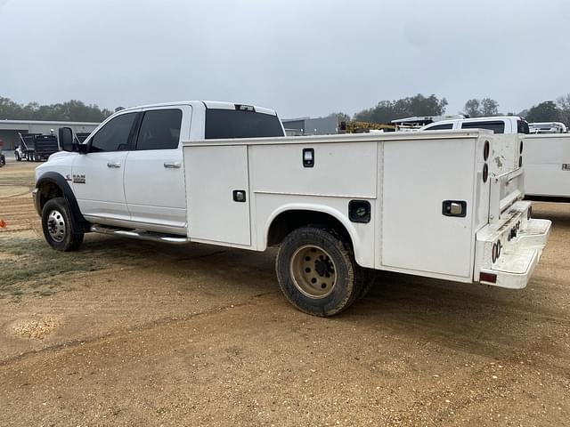 Image of Dodge Ram 3500 equipment image 1