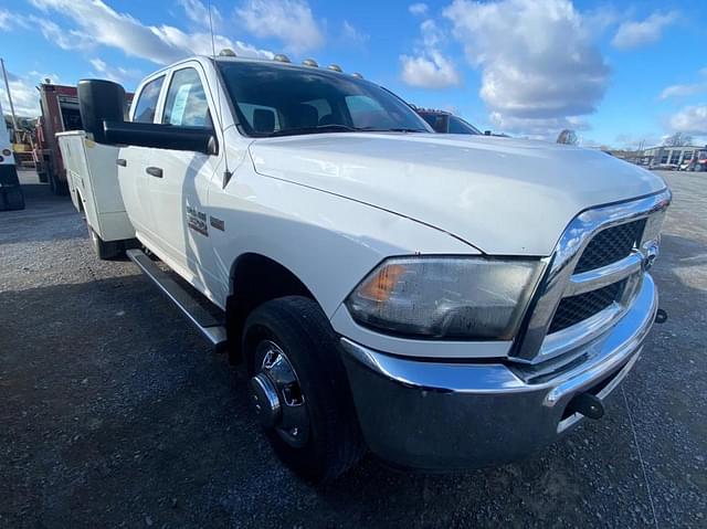 Image of Dodge Ram 3500 equipment image 1