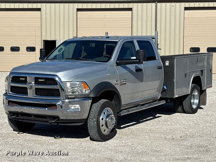 2015 Dodge Ram 4500 Equipment Image0