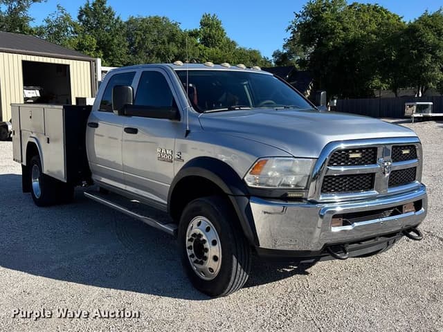 Image of Dodge Ram 4500 equipment image 2