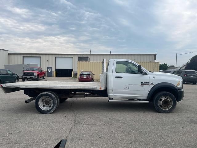 Image of Dodge Ram 5500 equipment image 2