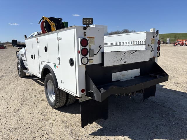 Image of Dodge Ram 5500HD equipment image 2