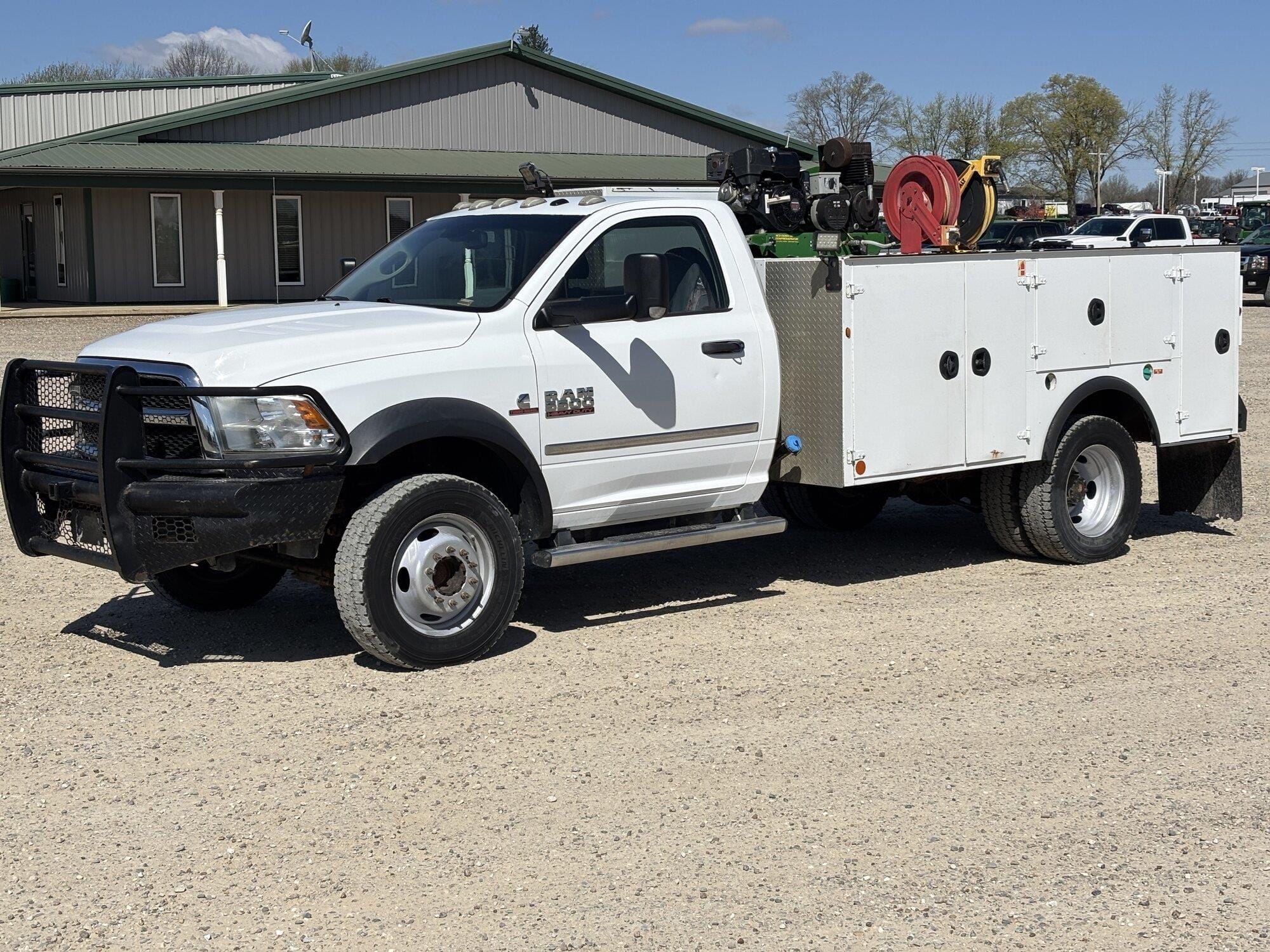 2015 Dodge Ram 5500HD Equipment Image0